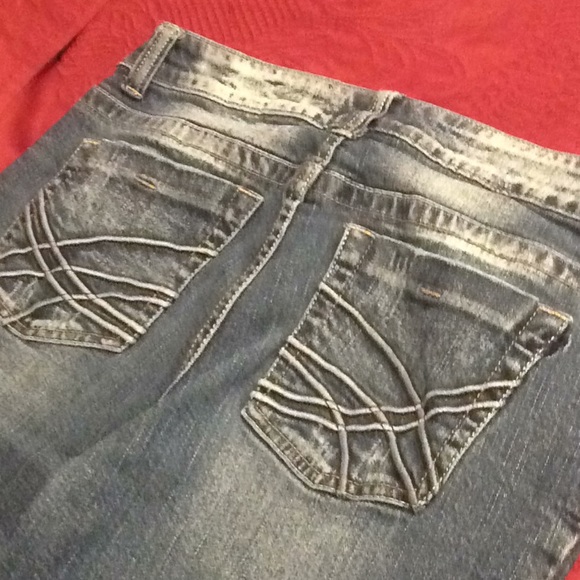 Jeans - Picture 2 of 5